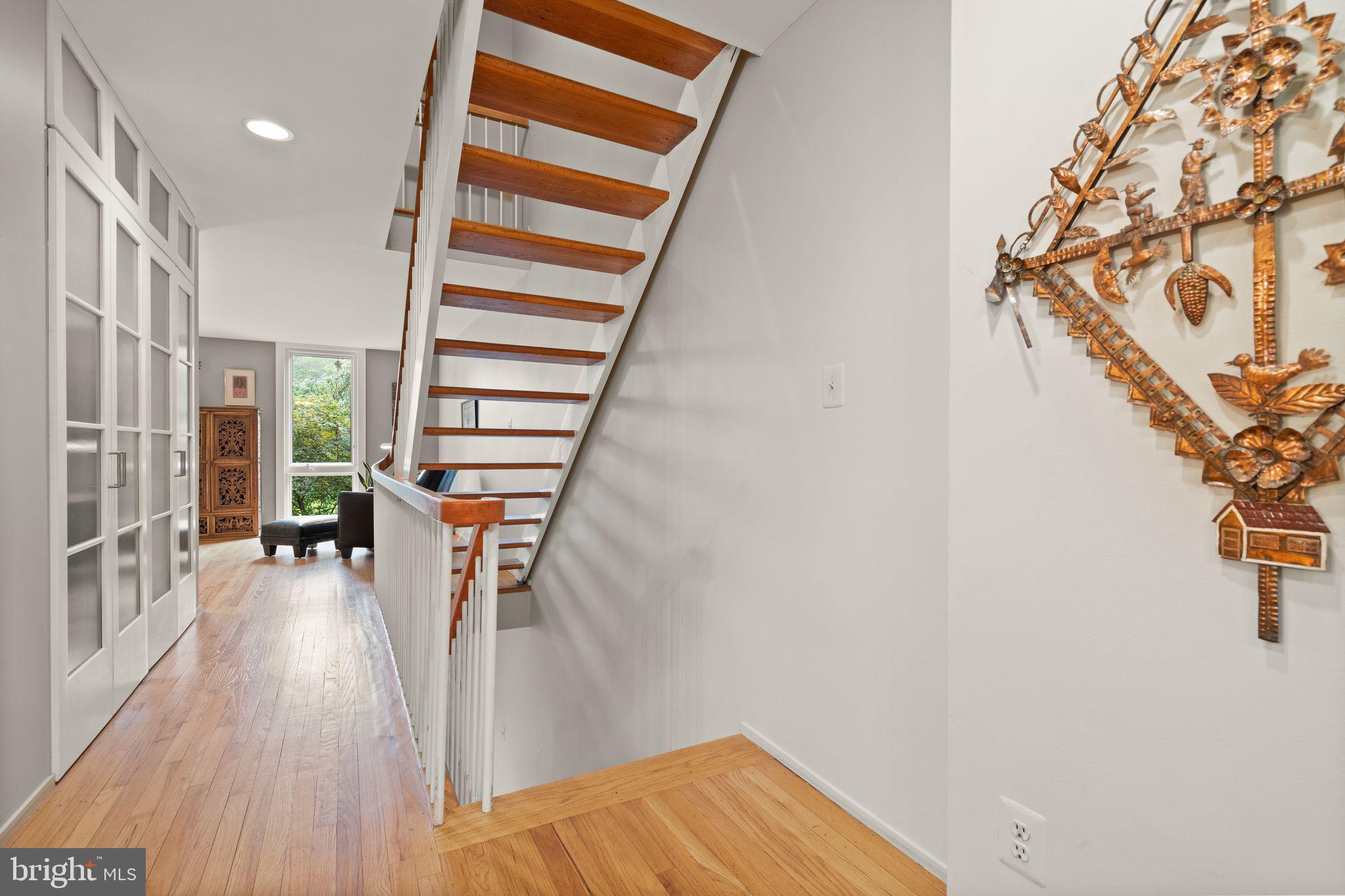 RESTON - Residential