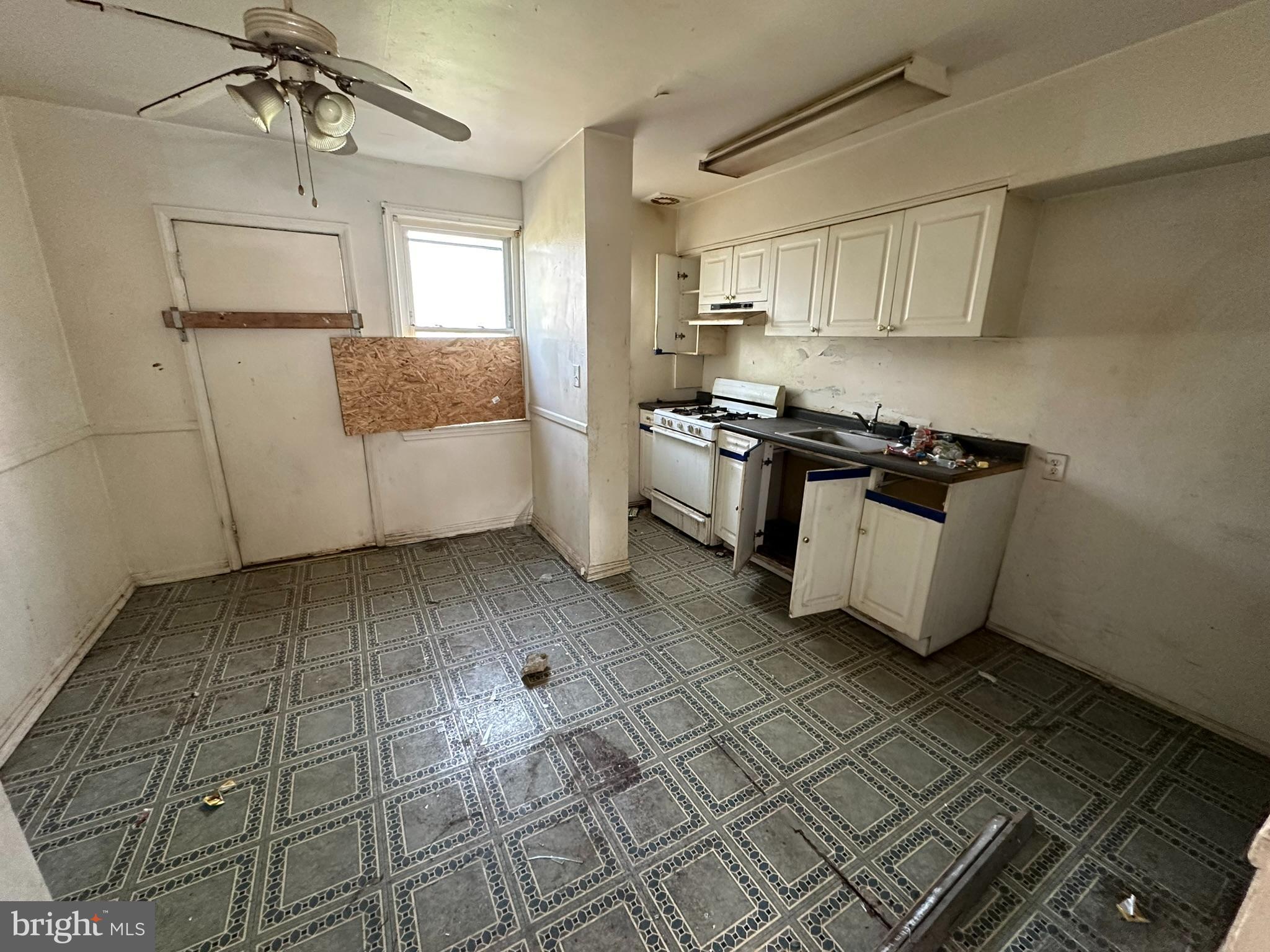 LUCILLE PARK - Residential