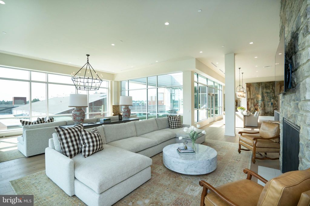 Photo of 101 N Queen Street #414, LANCASTER, PA 17603 (MLS # PALA2079378)