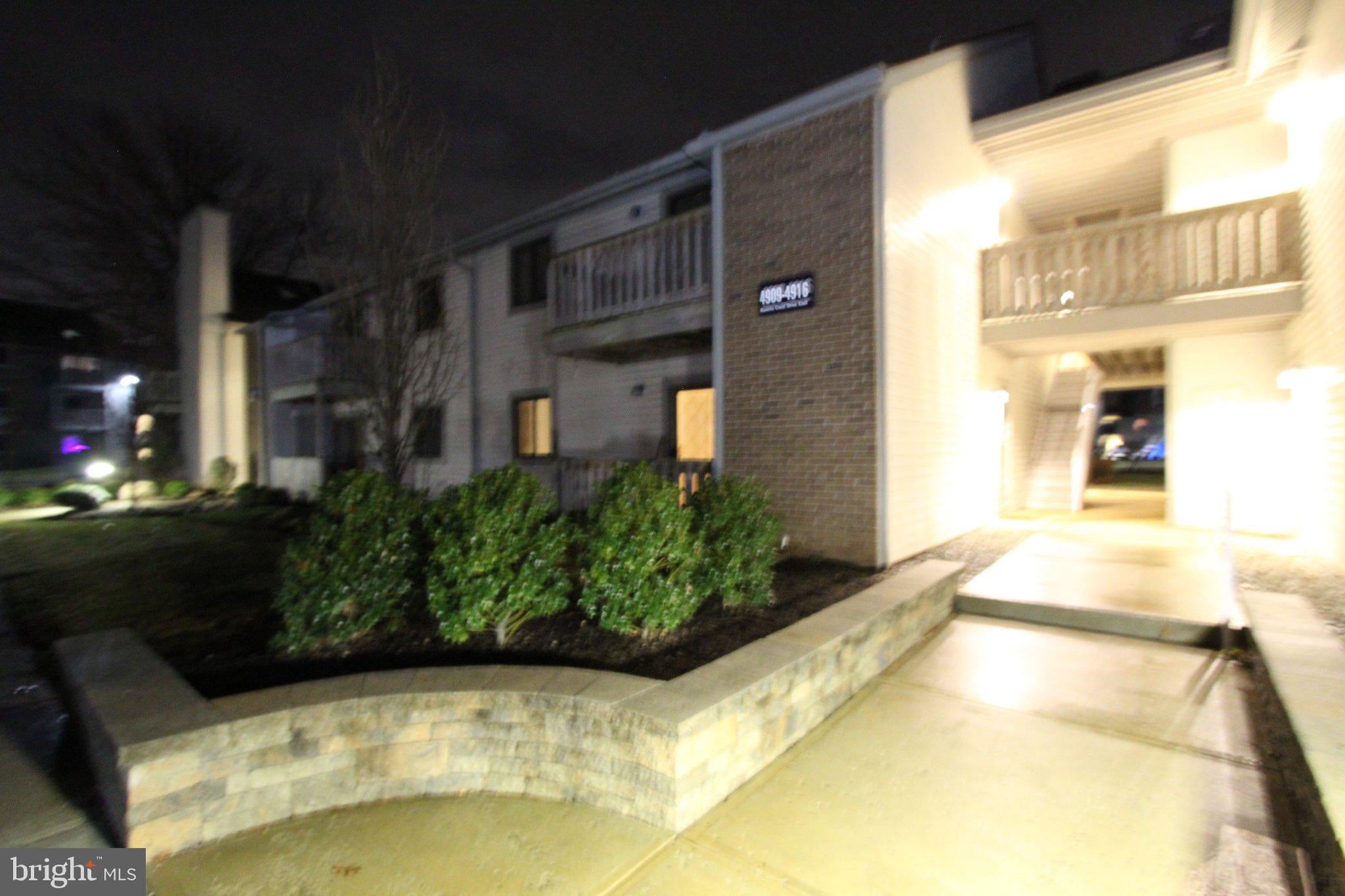 4909 RAVENS CREST DRIVE