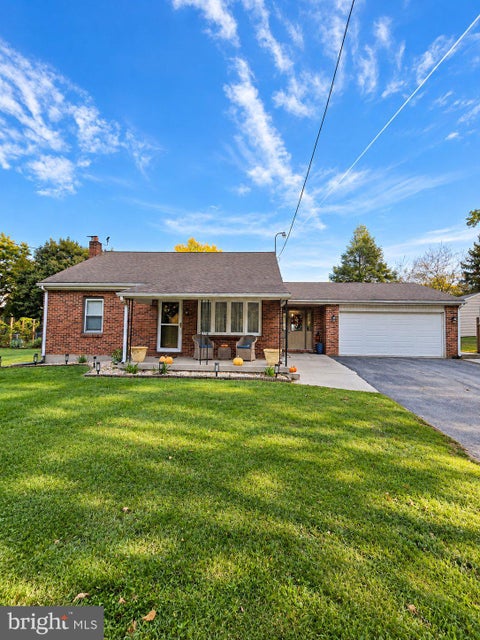 Photo of 1031 Trinity Road, YORK, PA 17408 (MLS # PAYK2113636)