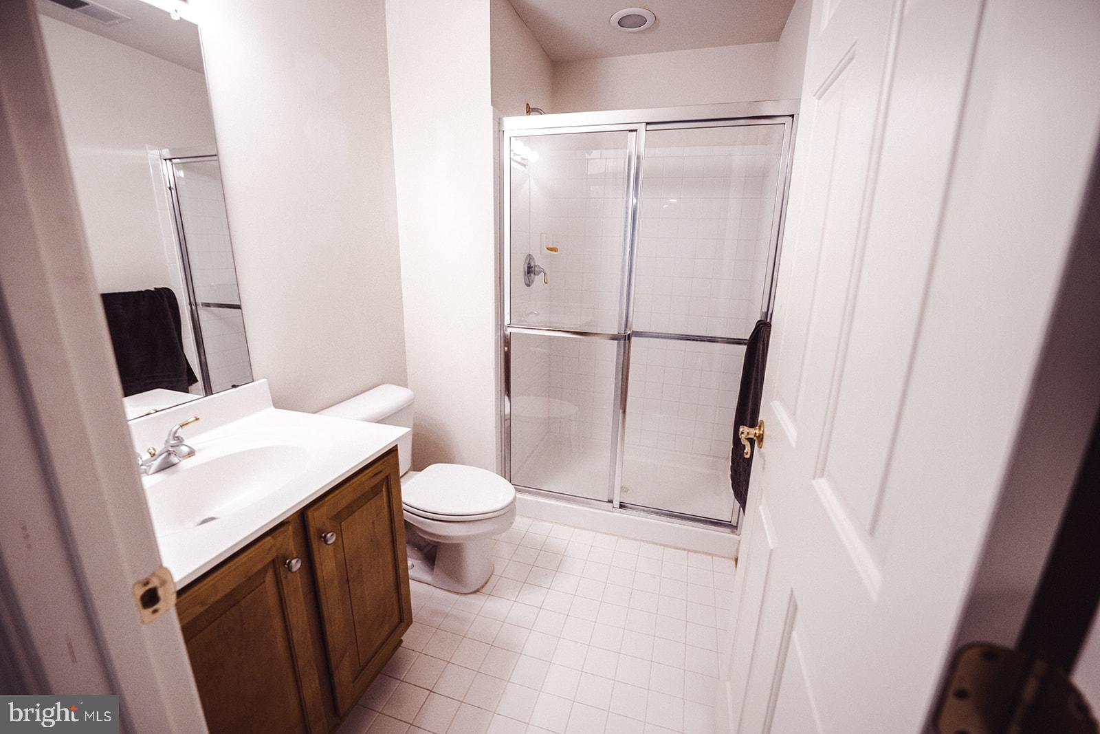 GALYN MANOR - Residential