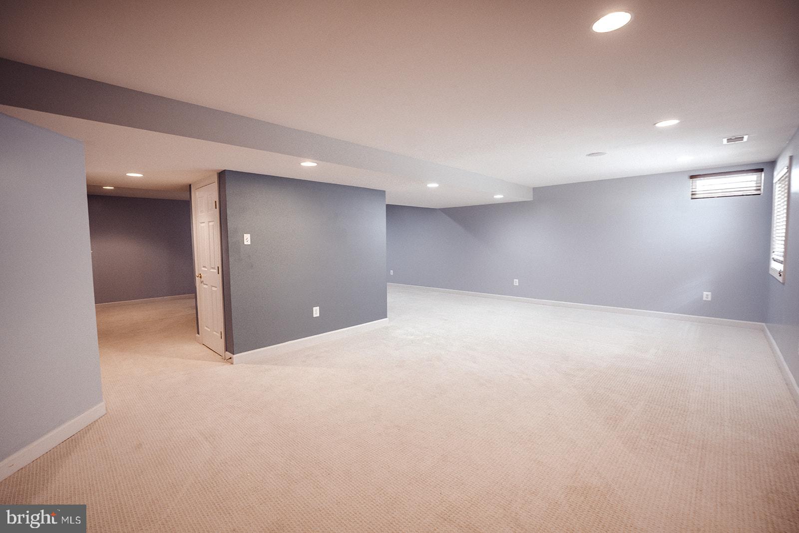 GALYN MANOR - Residential