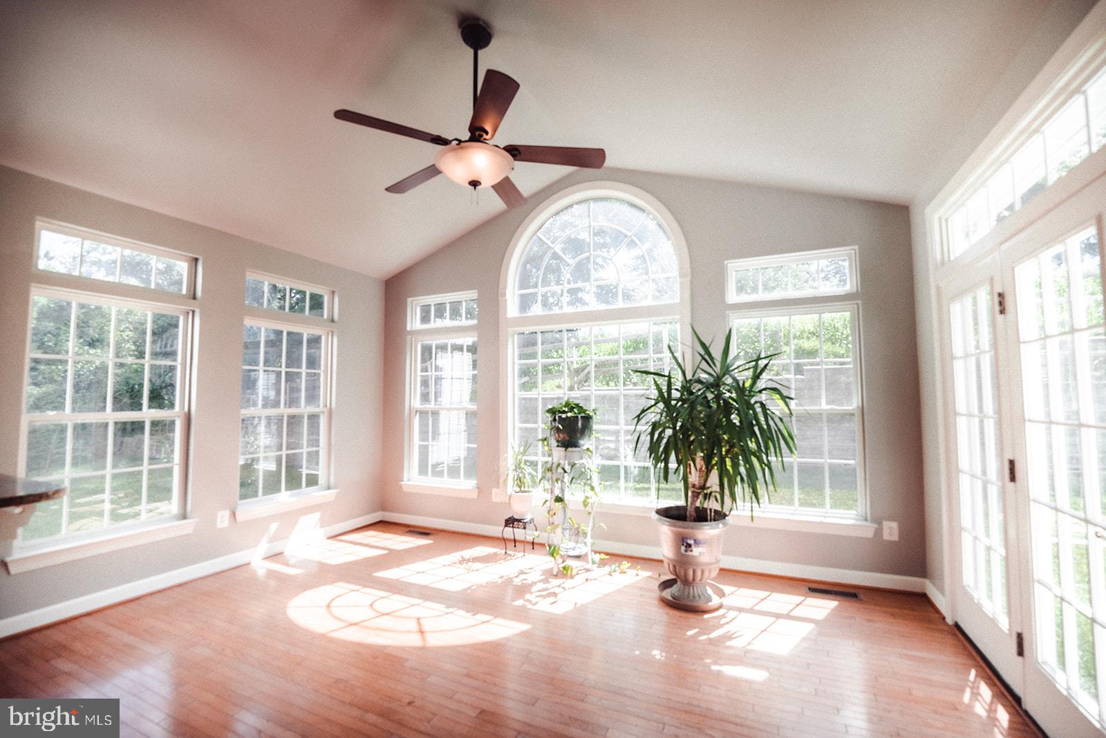 GALYN MANOR - Residential