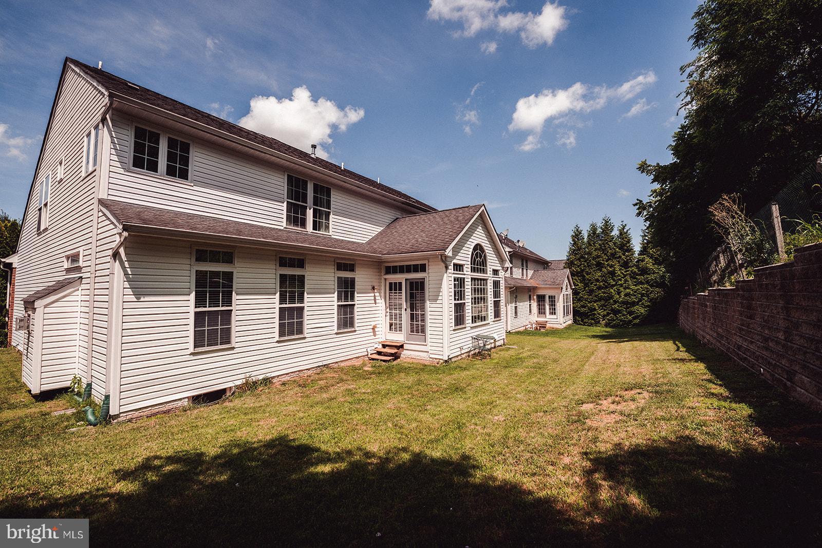 GALYN MANOR - Residential