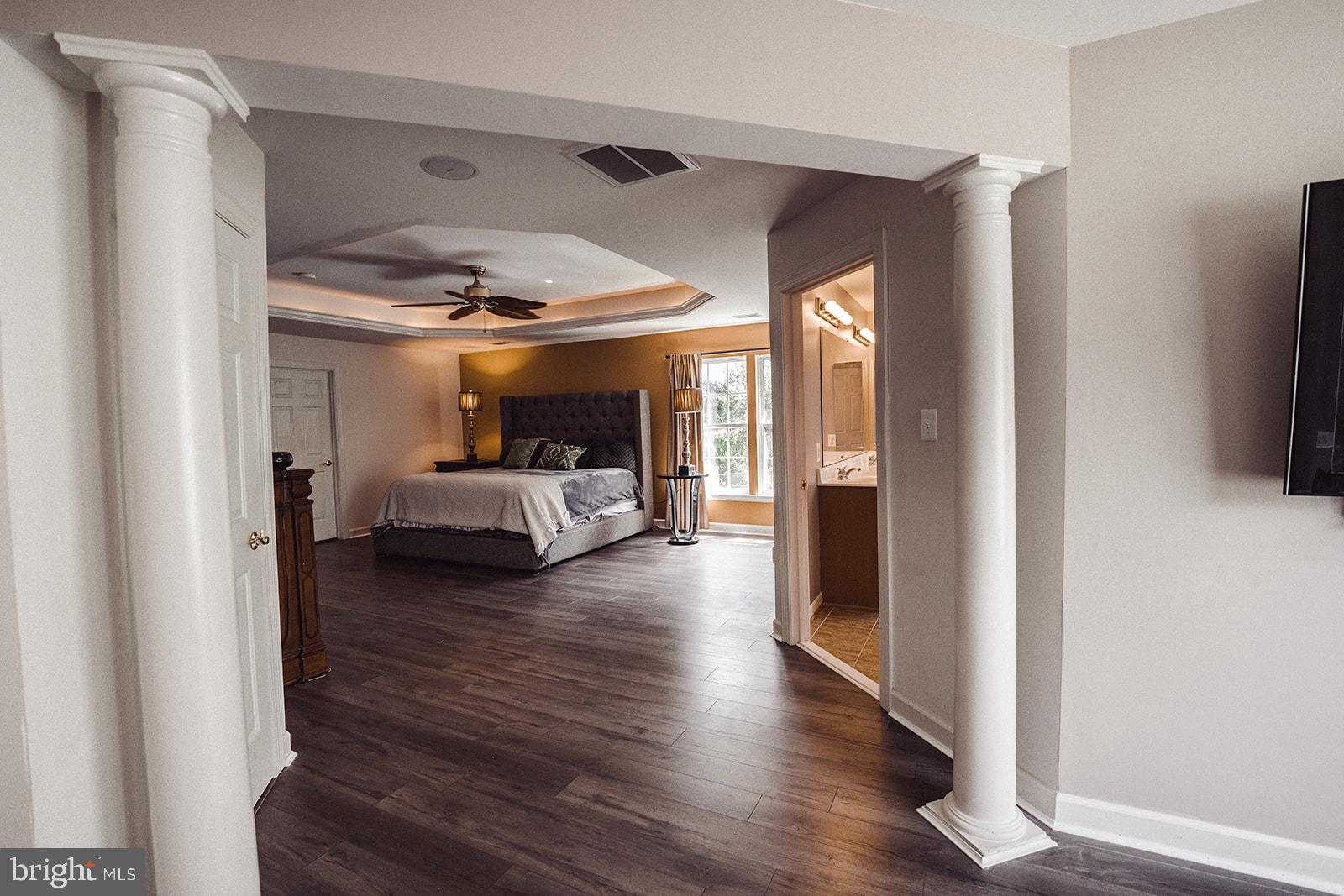 GALYN MANOR - Residential