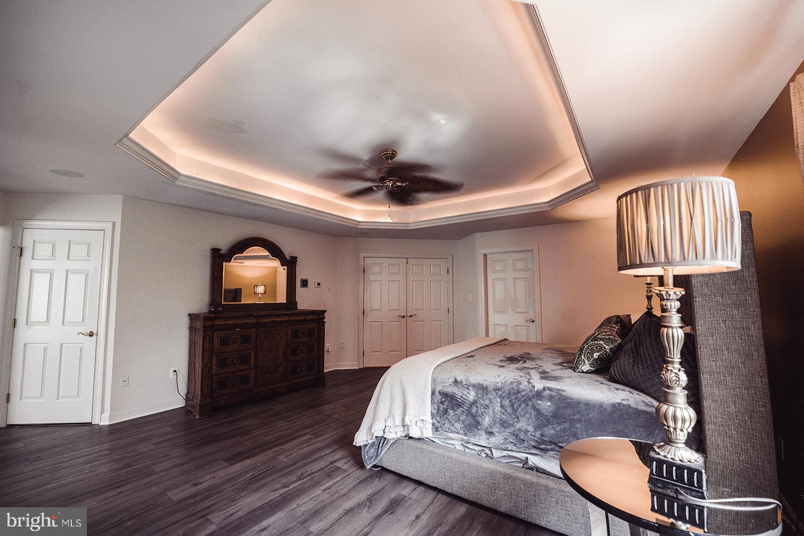 GALYN MANOR - Residential