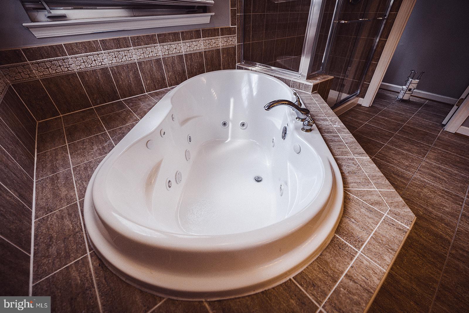 GALYN MANOR - Residential