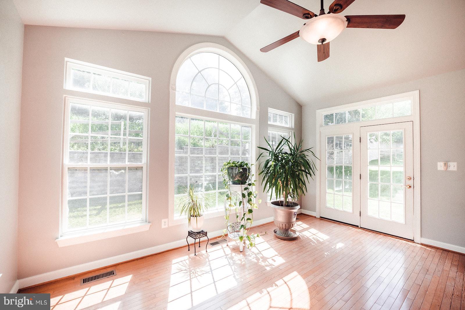 GALYN MANOR - Residential