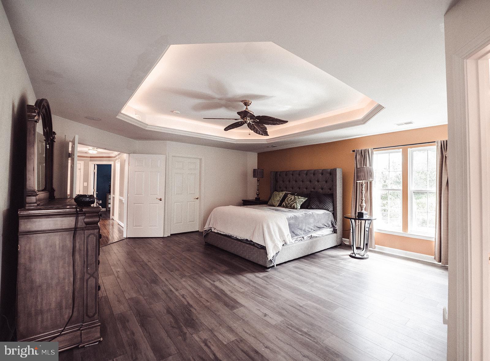 GALYN MANOR - Residential