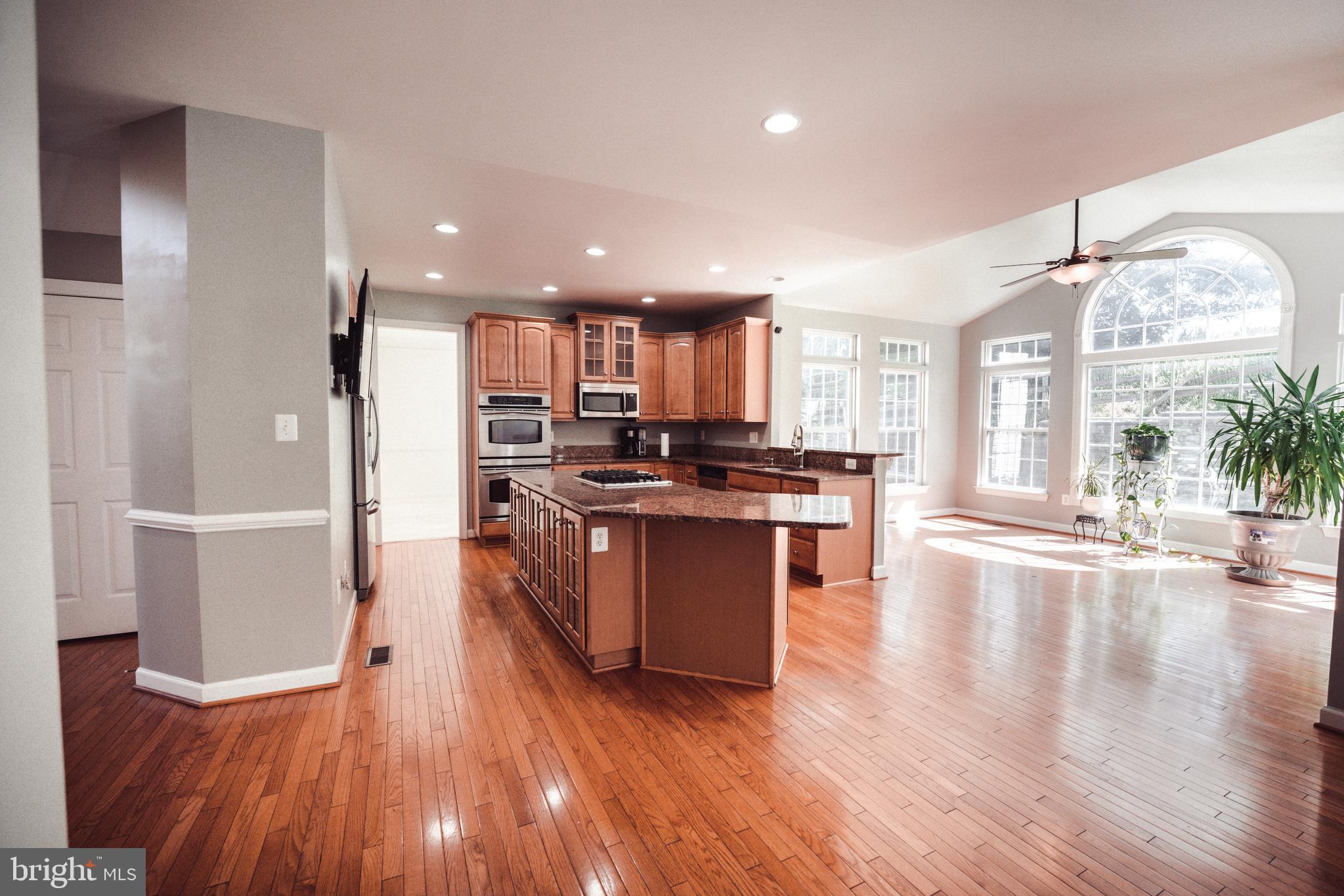 GALYN MANOR - Residential