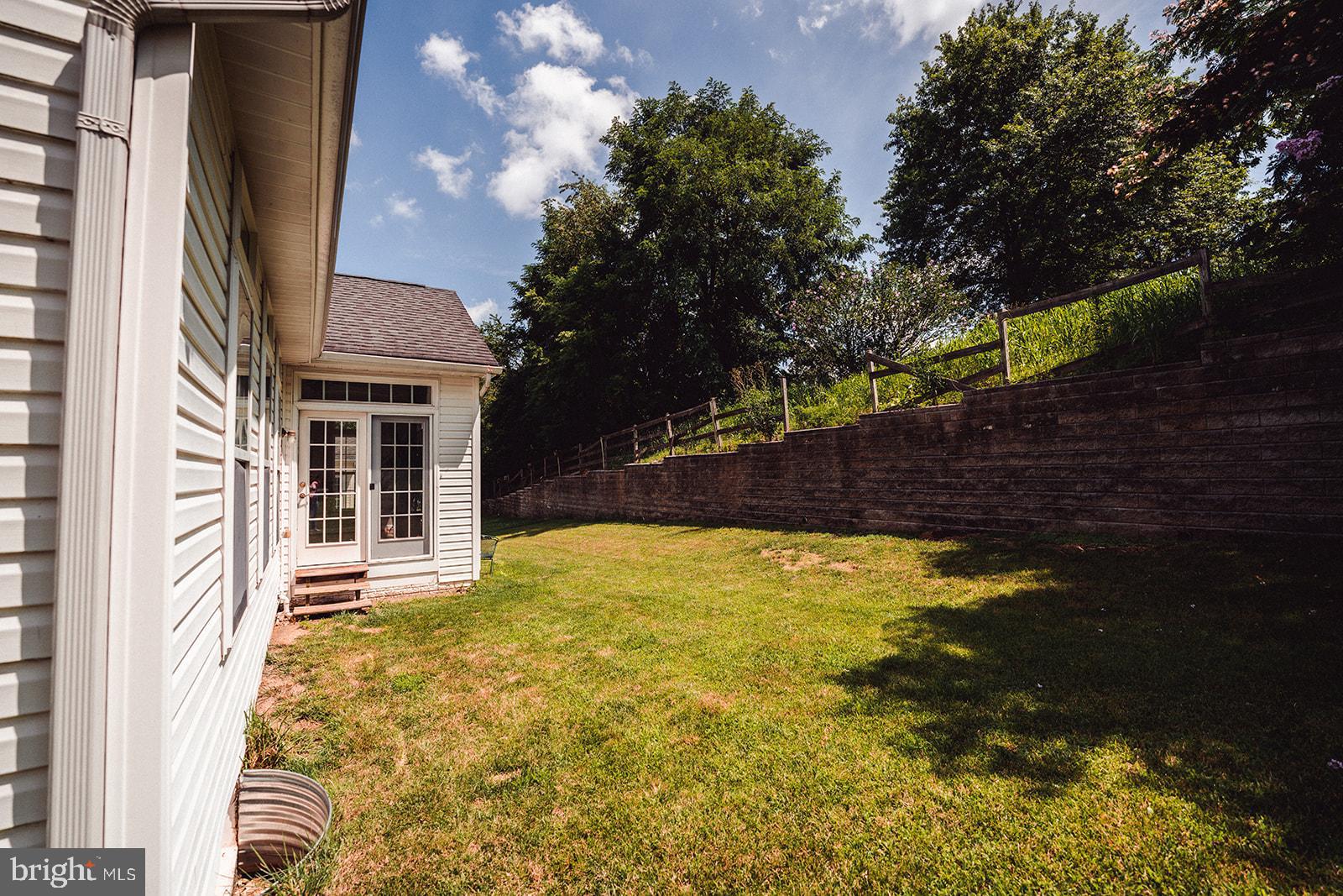 GALYN MANOR - Residential