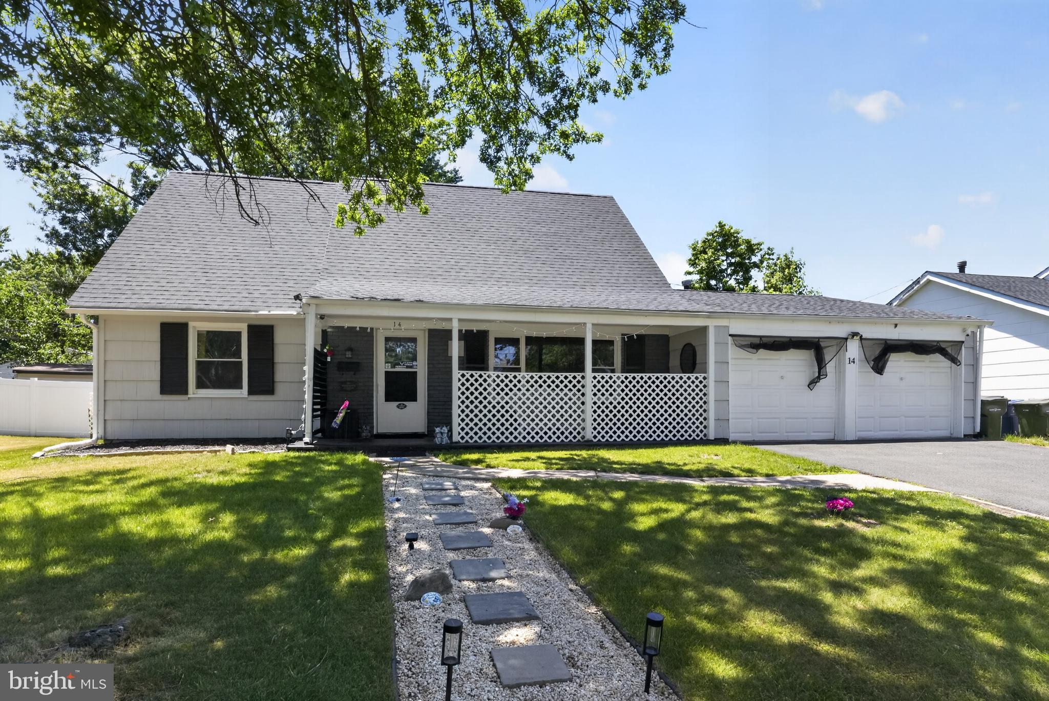 14 GARDENBROOK LANE