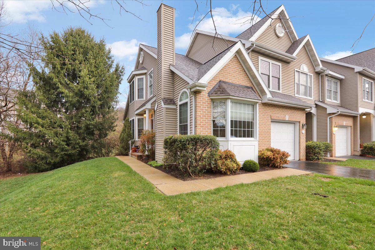 WYOMISSING COURT - Residential