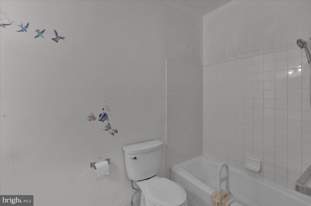 WYOMISSING COURT - Residential