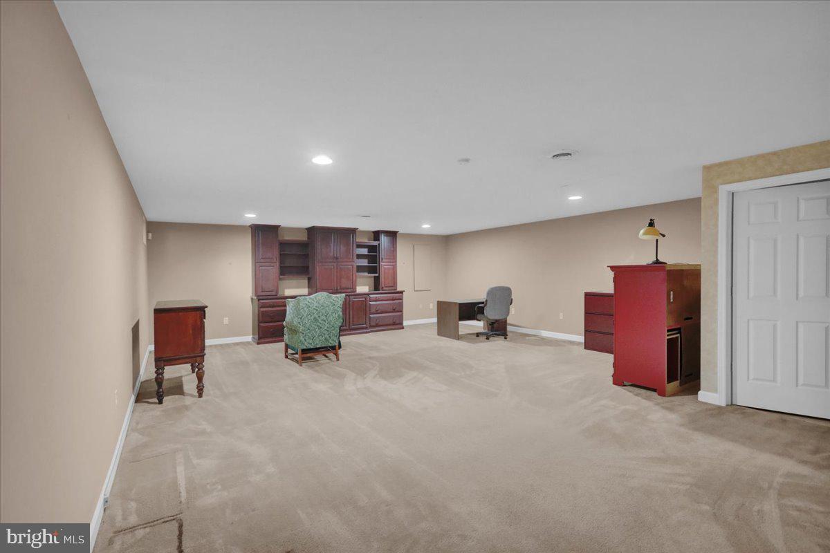 WYOMISSING COURT - Residential