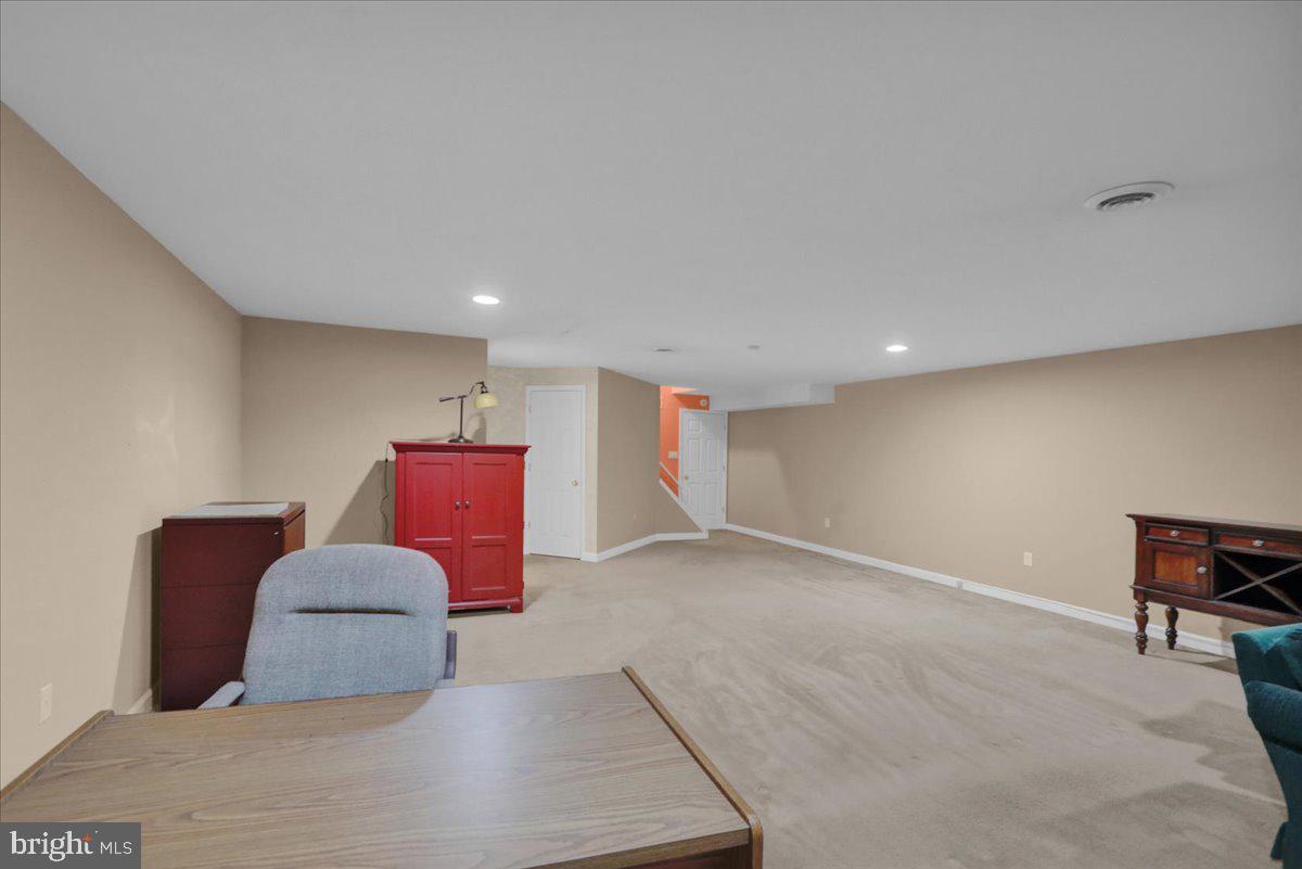 WYOMISSING COURT - Residential