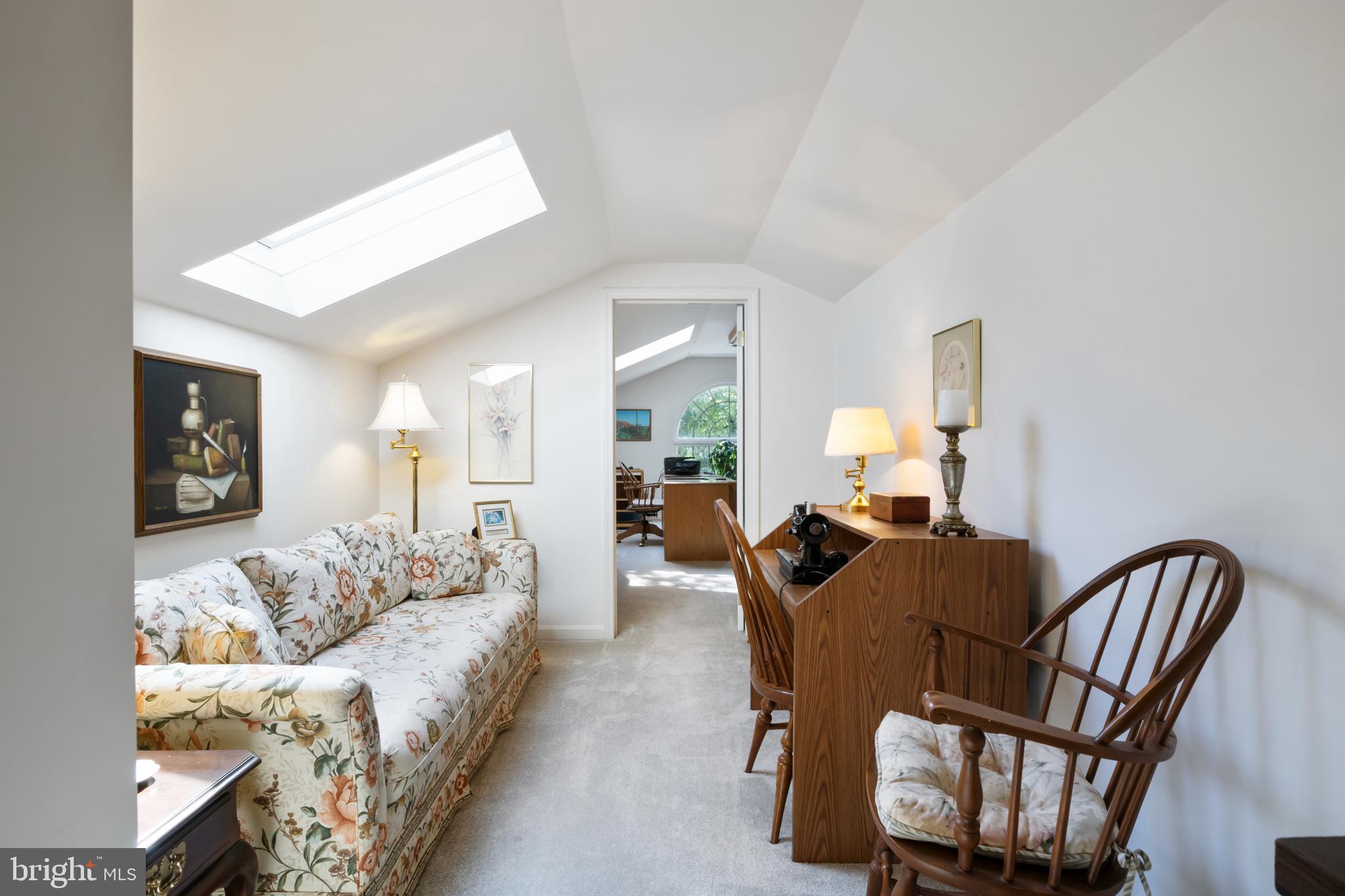 NORTH HOPEWELL - Residential