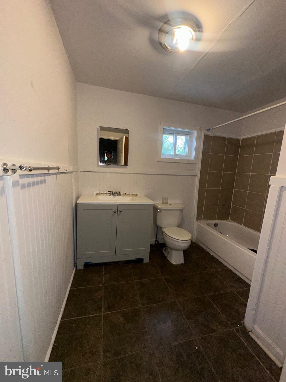 KENSINGTON - Residential