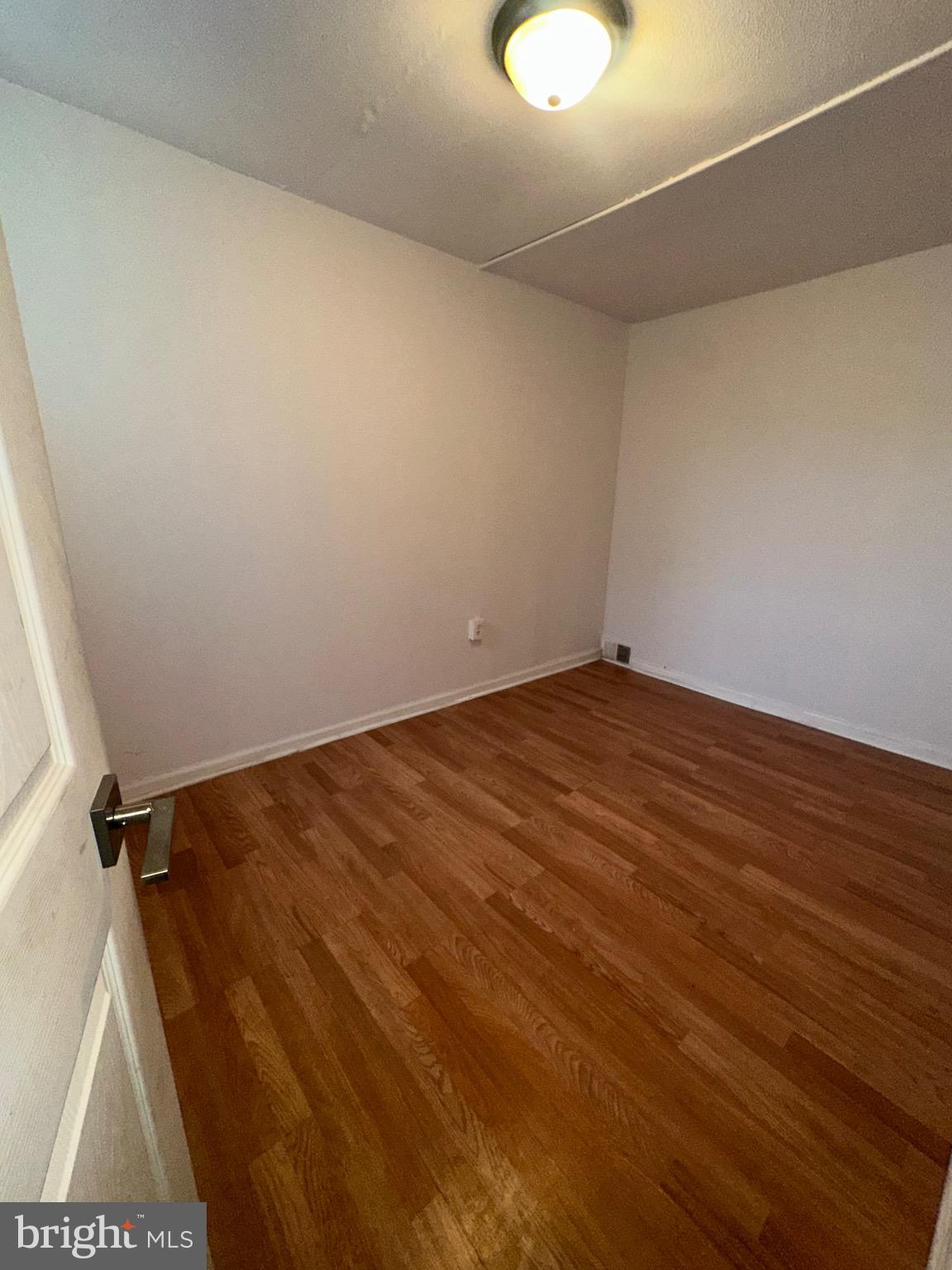 KENSINGTON - Residential