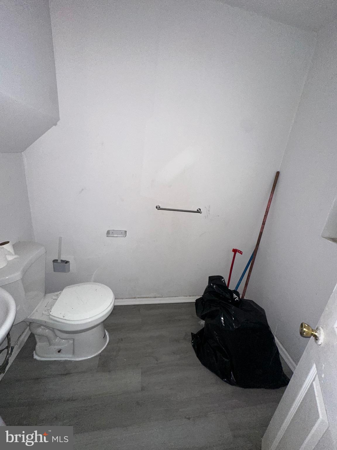 KENSINGTON - Residential