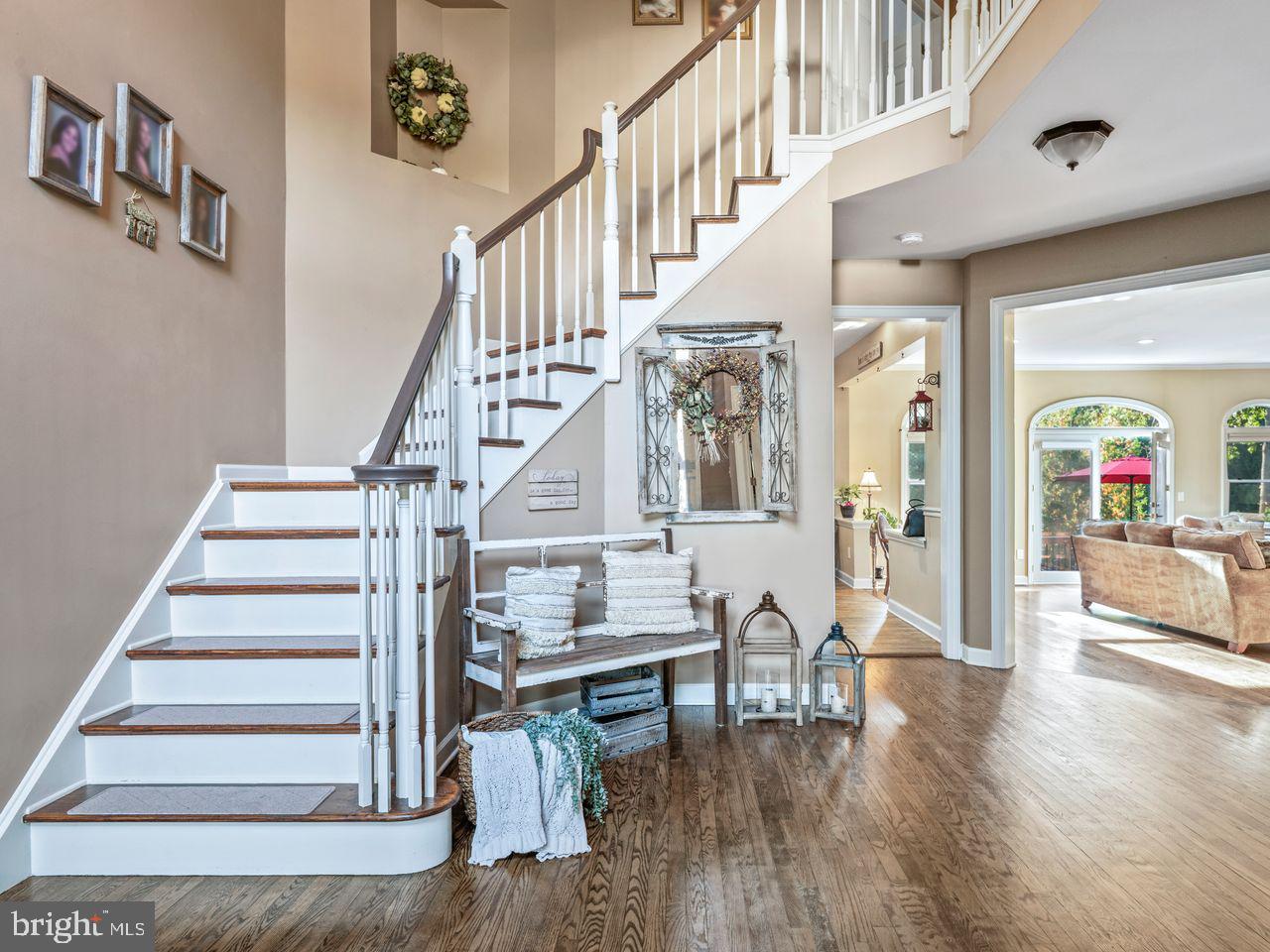 5 BLACK OAK COURT