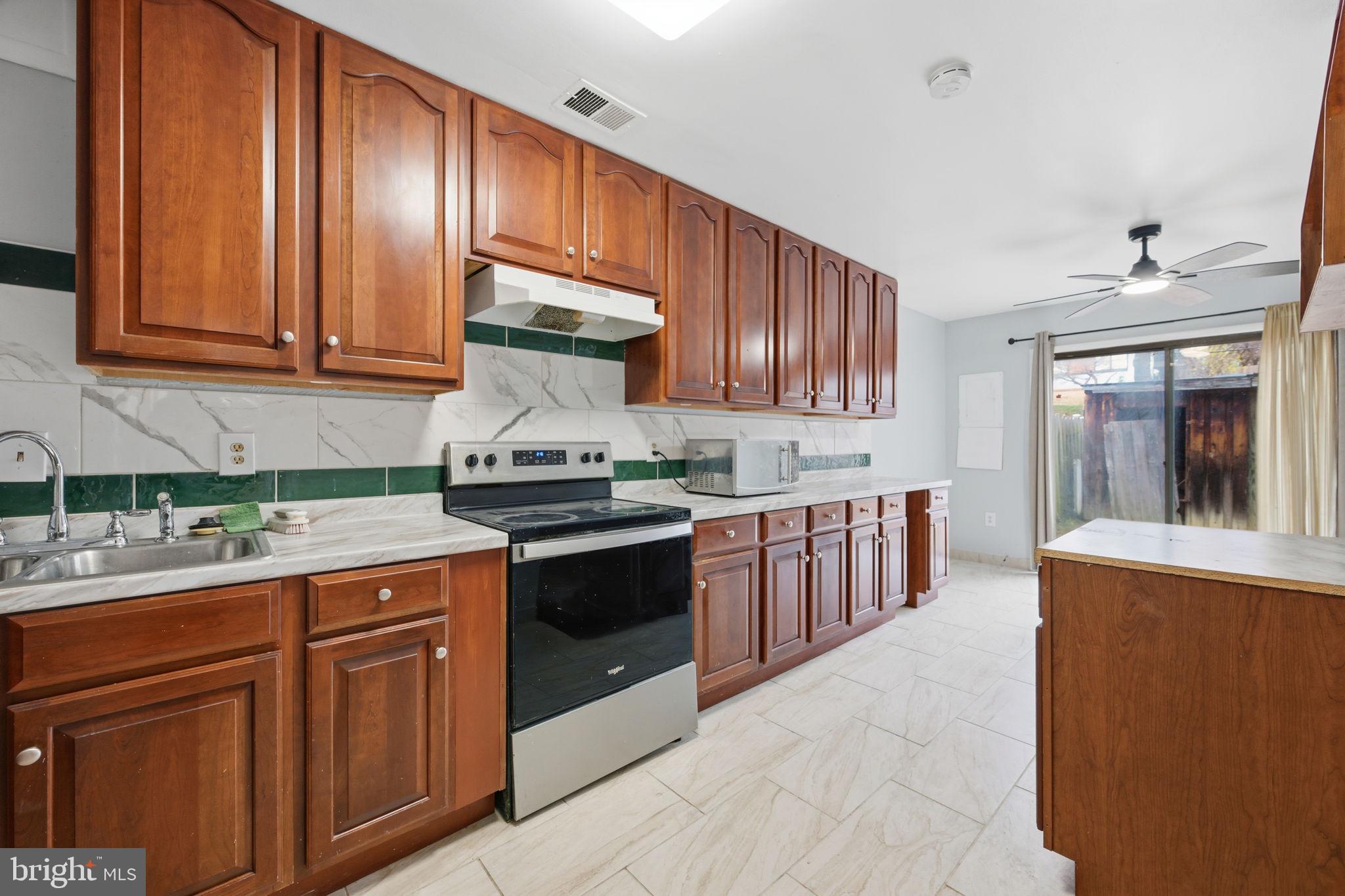 LAUREL - Residential