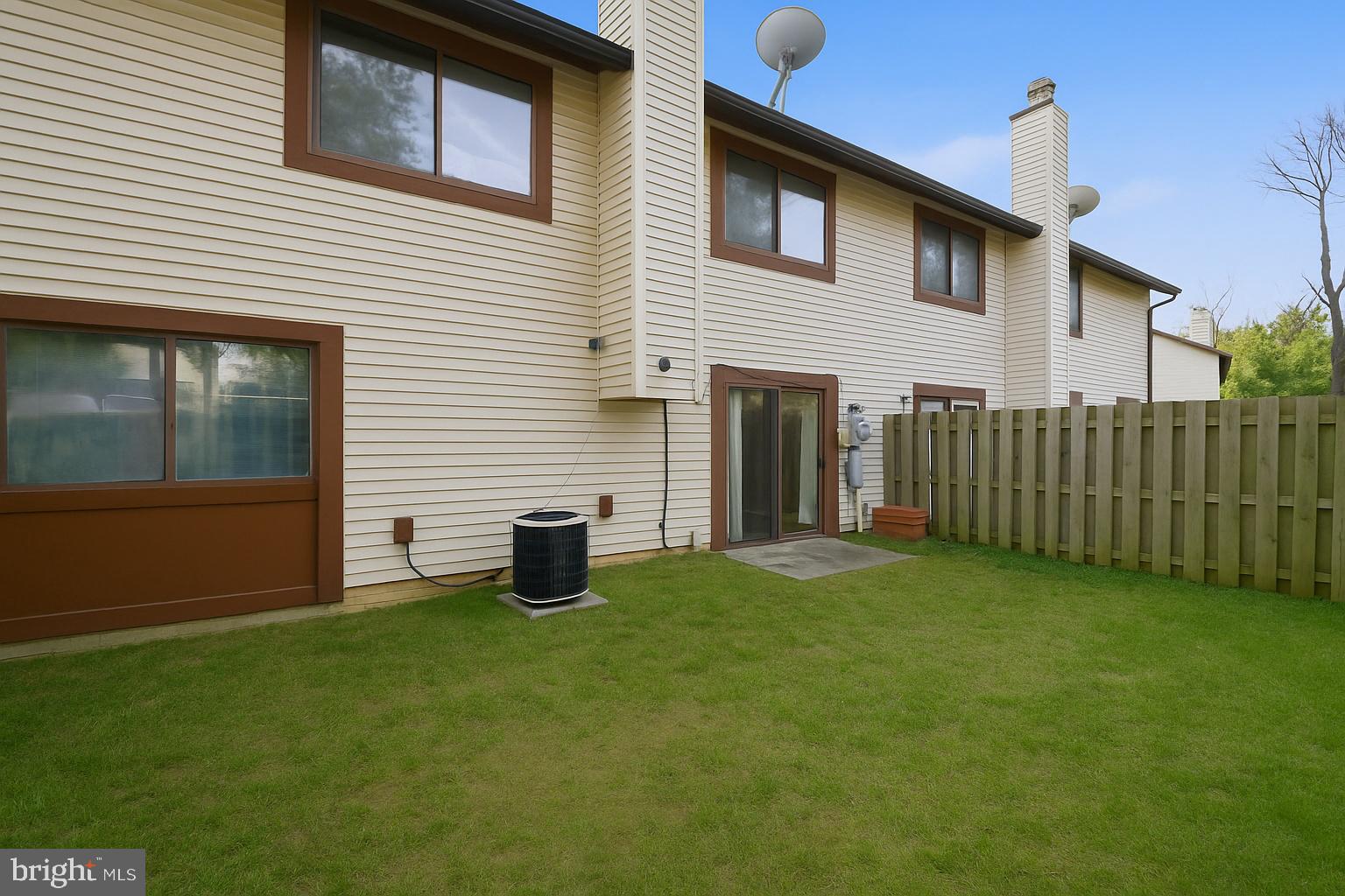 LAUREL - Residential