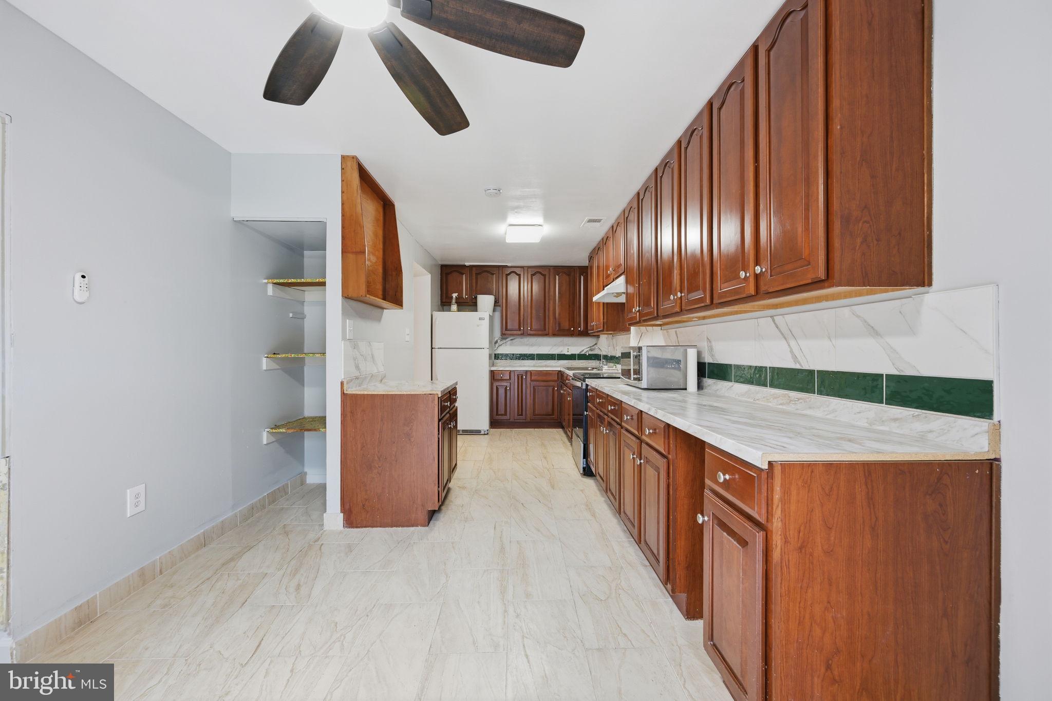 LAUREL - Residential