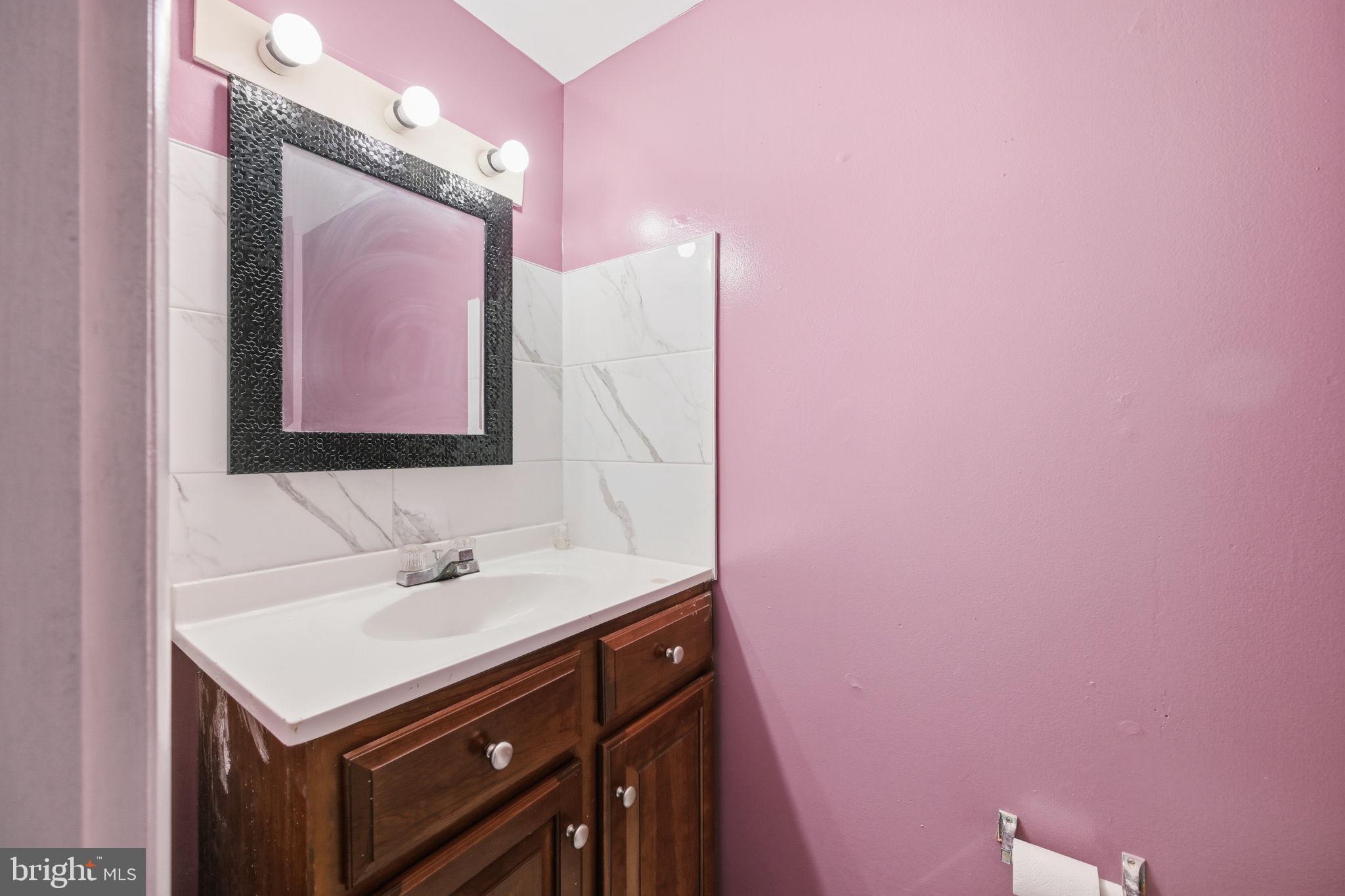 LAUREL - Residential