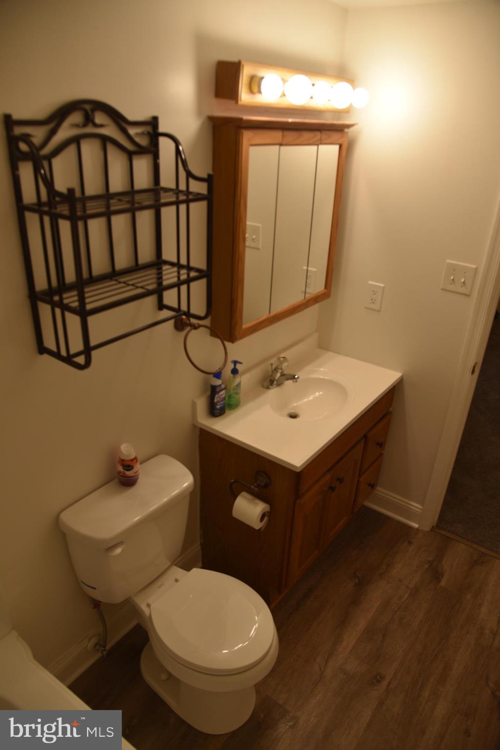 WAKEFIELD - Residential