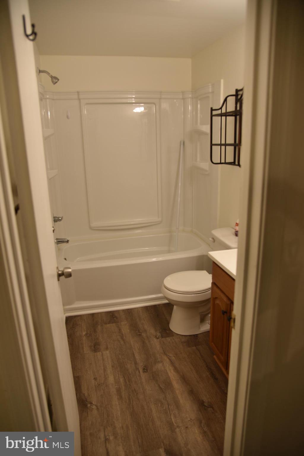 WAKEFIELD - Residential