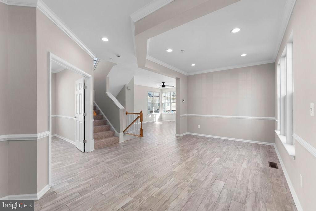 10043 PENTLAND HILLS WAY