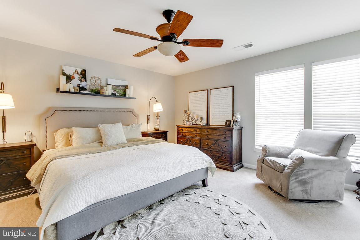 NEW TOWN MEADOWS - Residential