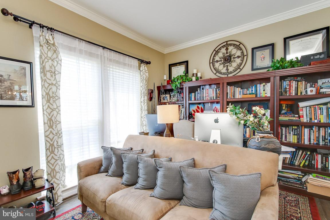 NEW TOWN MEADOWS - Residential