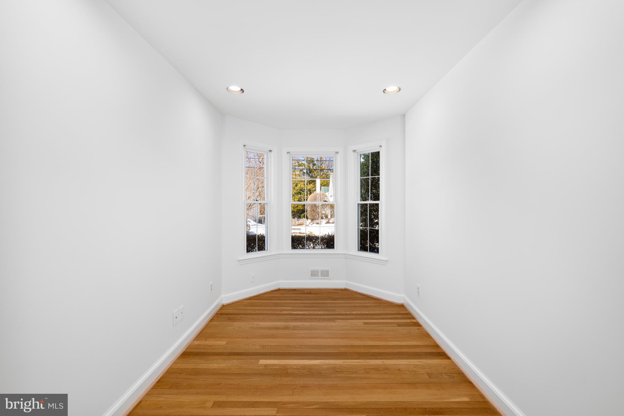 THE HAMLET - Residential