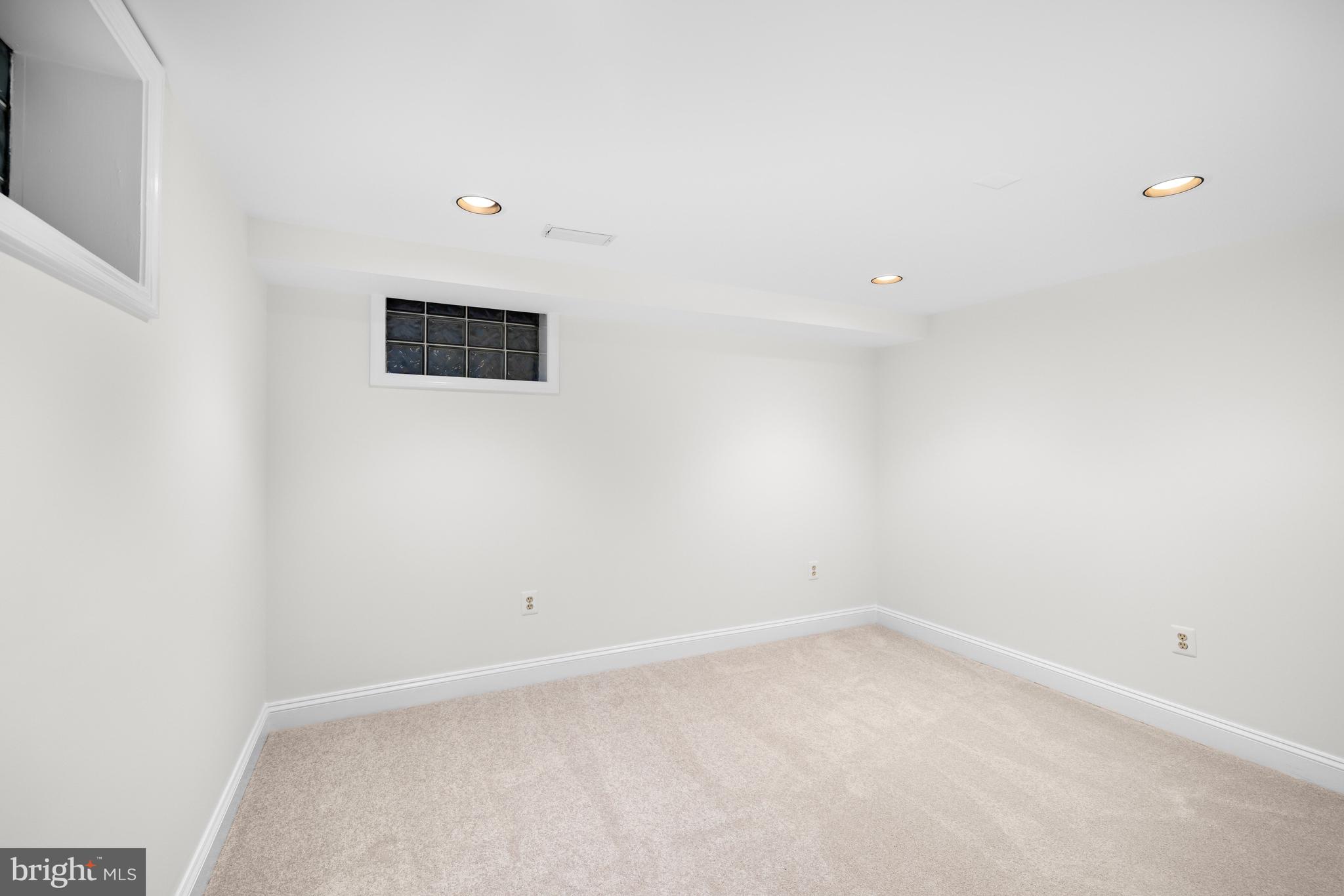 THE HAMLET - Residential