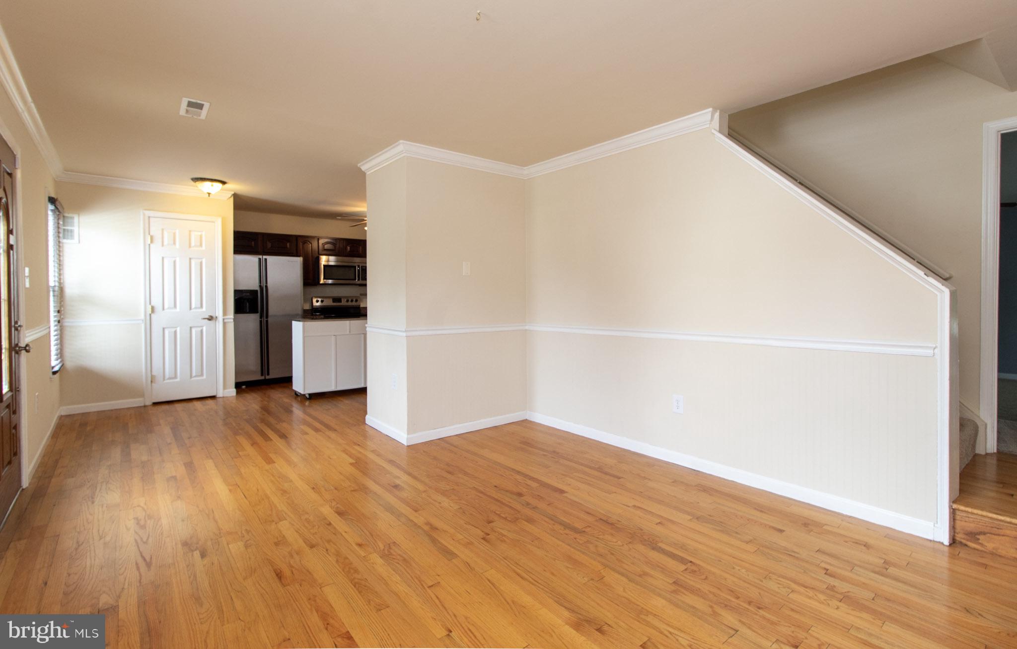 1036 HYDE PARK DRIVE