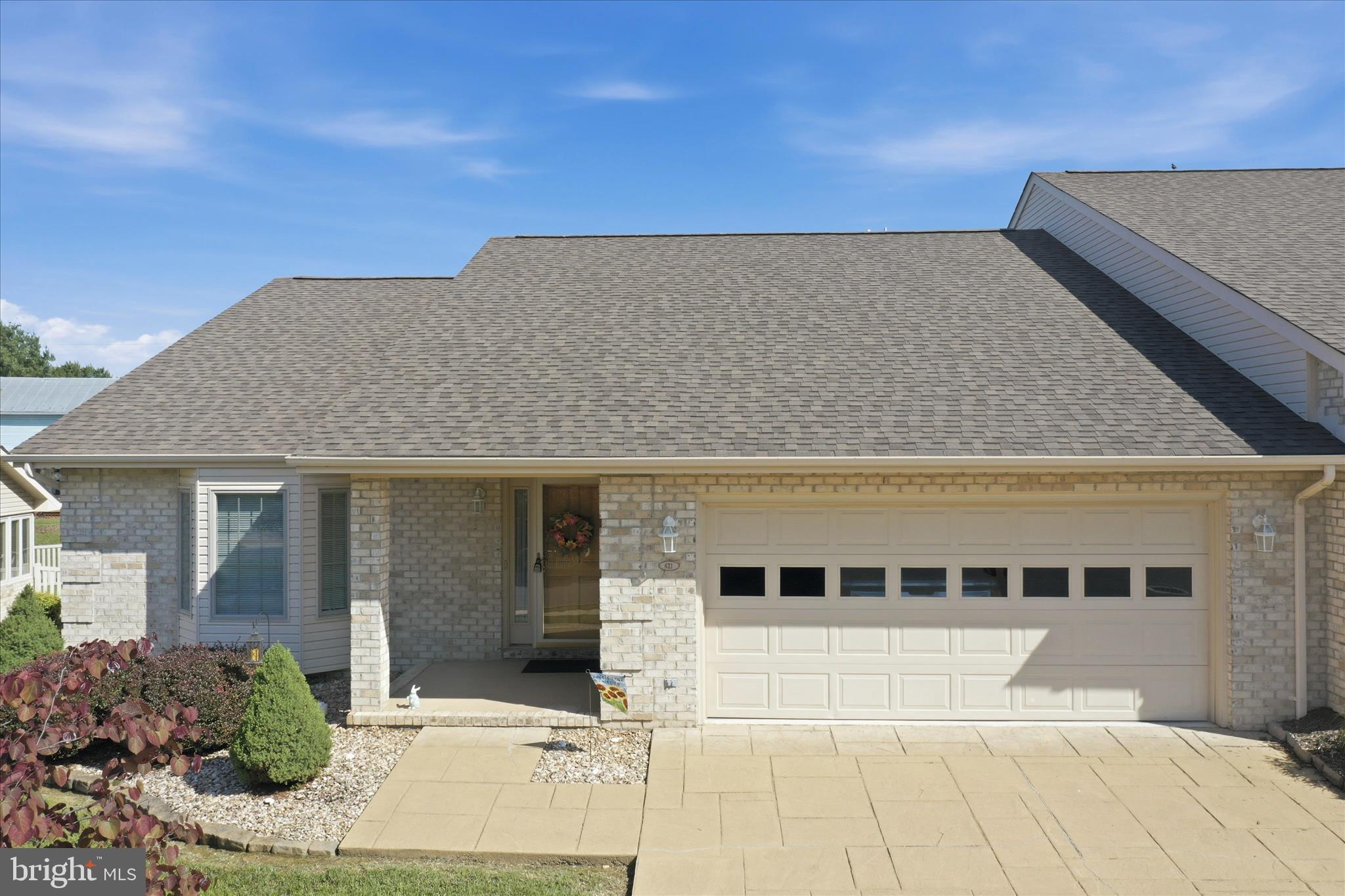 621 KESTREL COURT