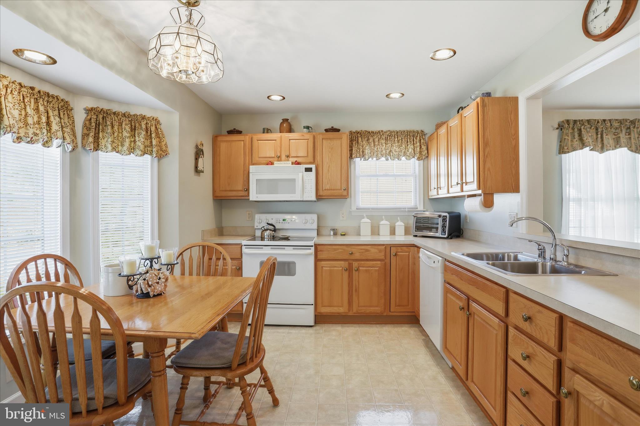 621 KESTREL COURT