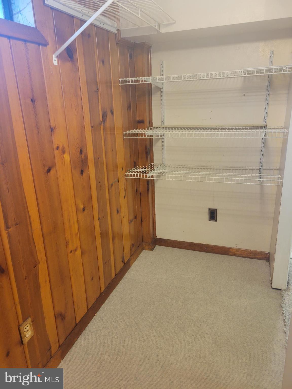 VEIRS MILL VILLAGE - Residential