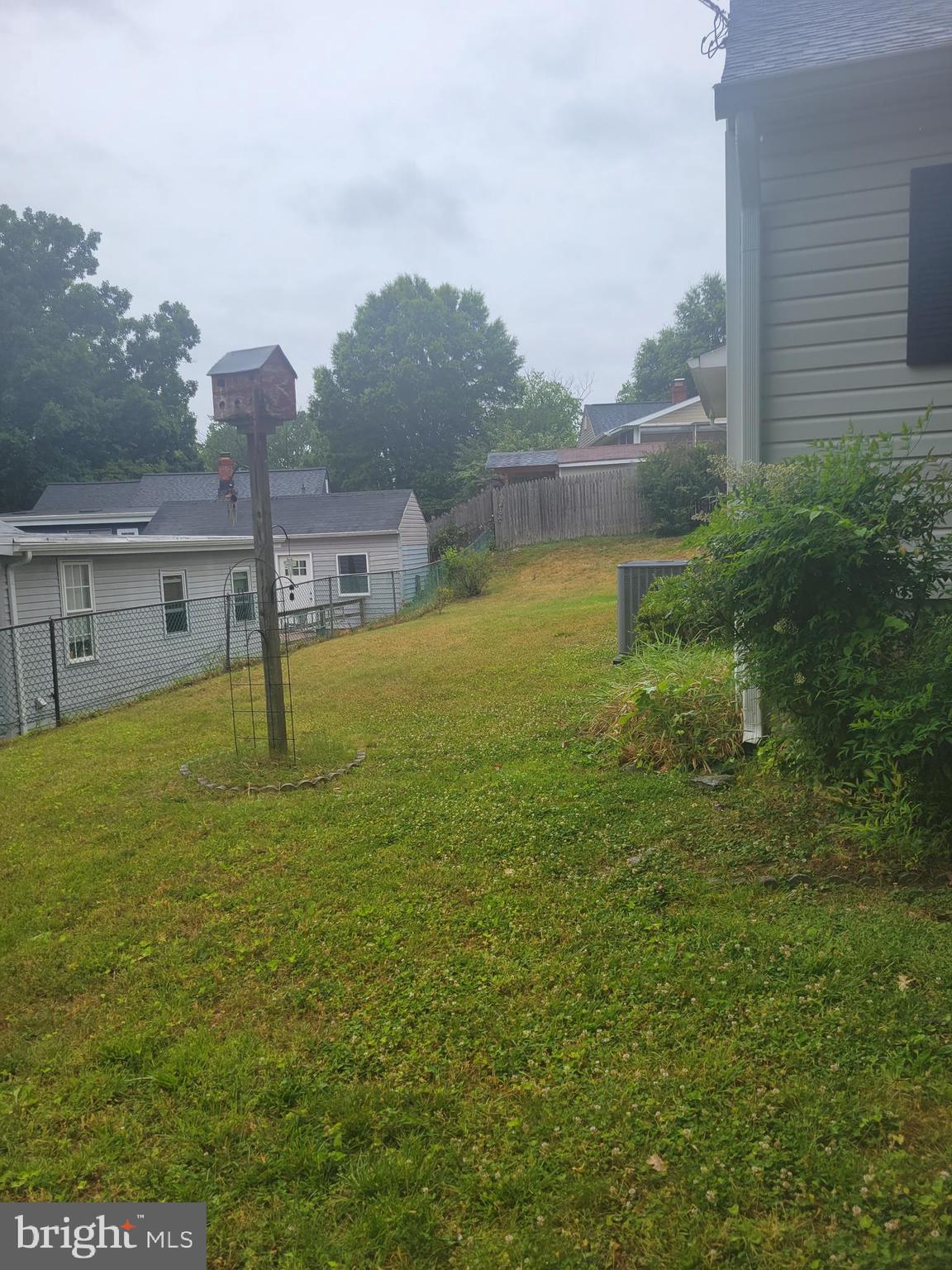 VEIRS MILL VILLAGE - Residential