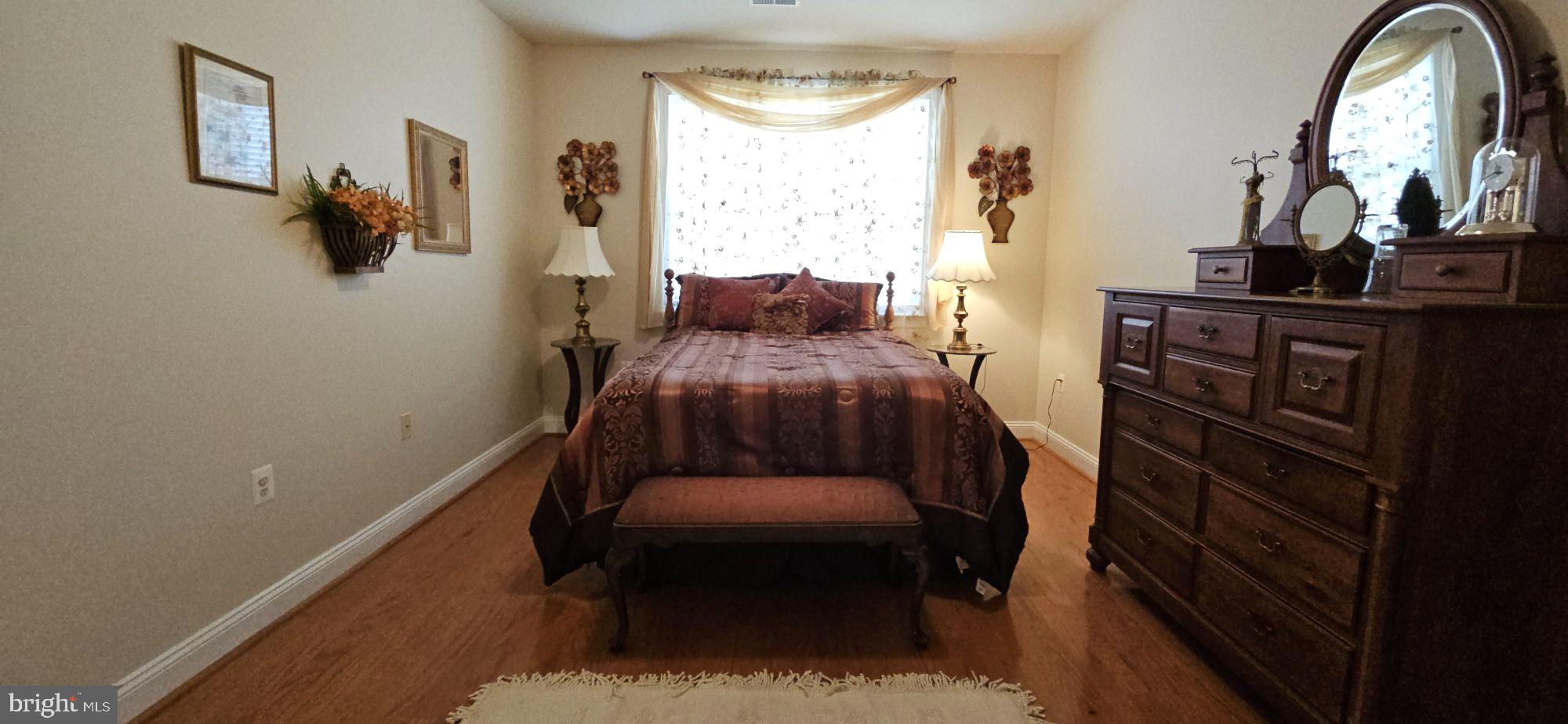 MACPHAIL WOODS - Residential