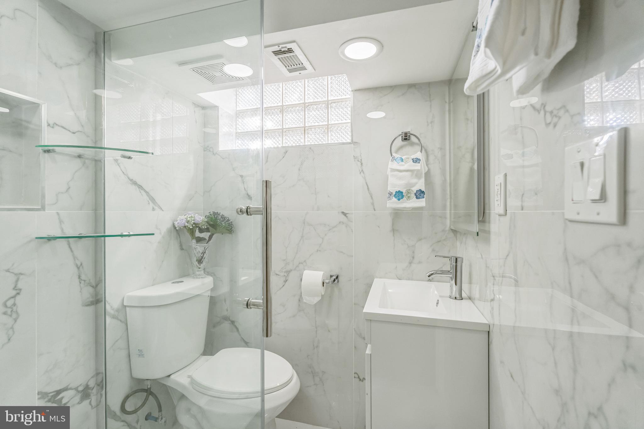 SOMERTON - Residential