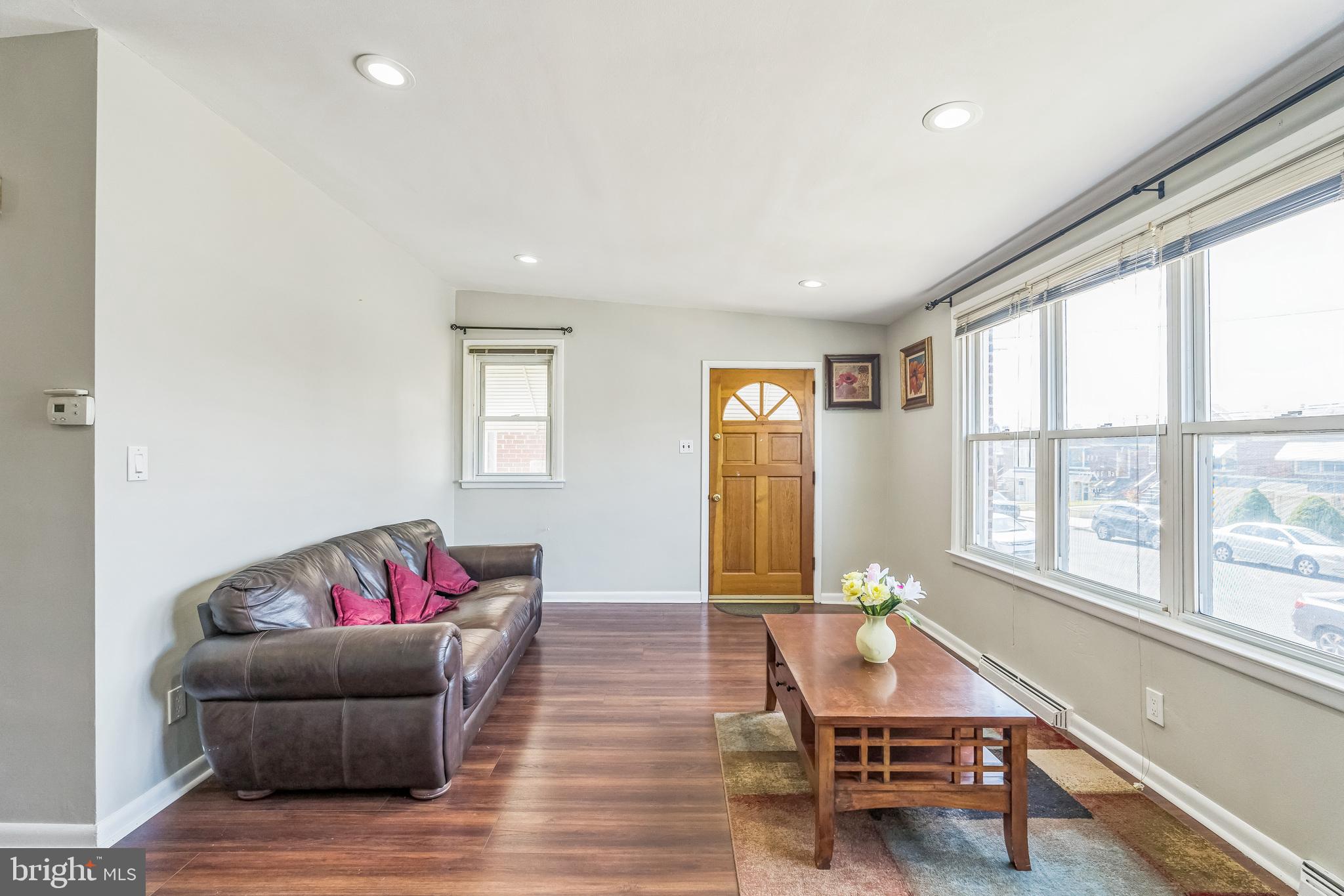 SOMERTON - Residential