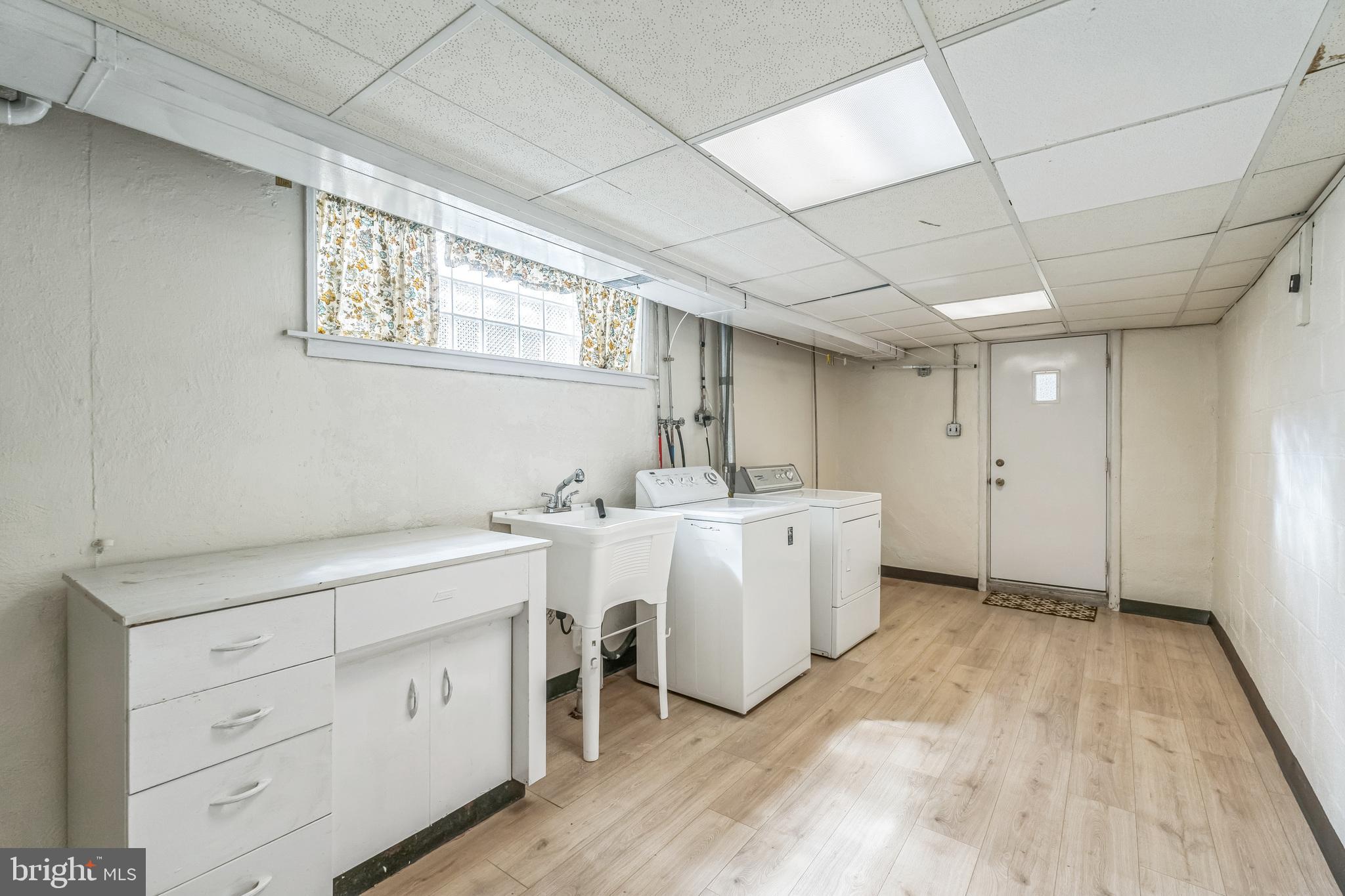 SOMERTON - Residential