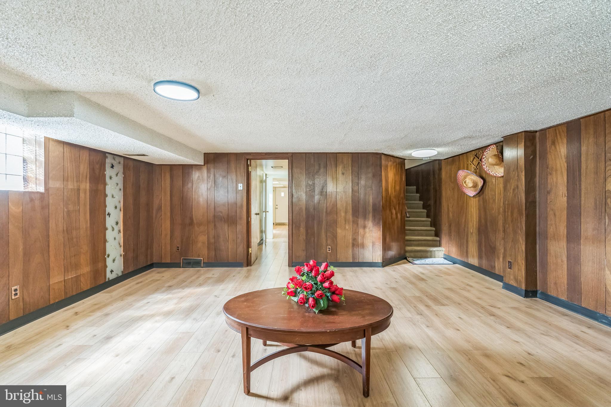 SOMERTON - Residential