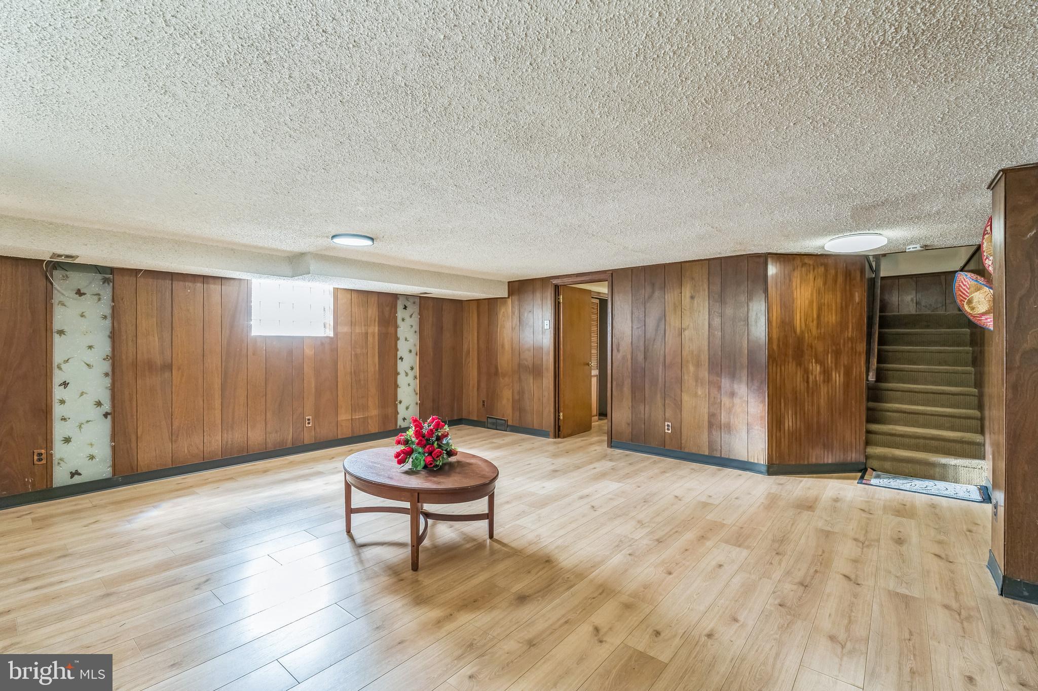 SOMERTON - Residential