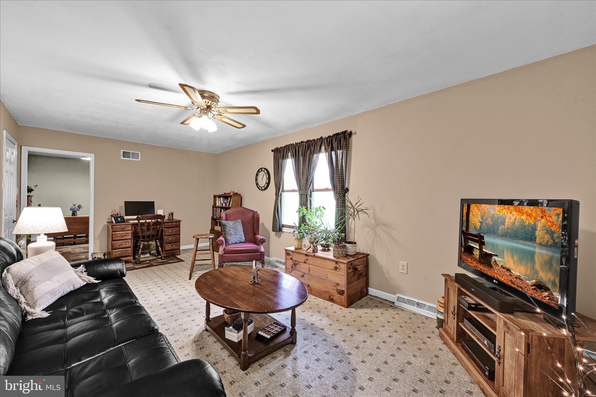 BUTTONWOOD - Residential