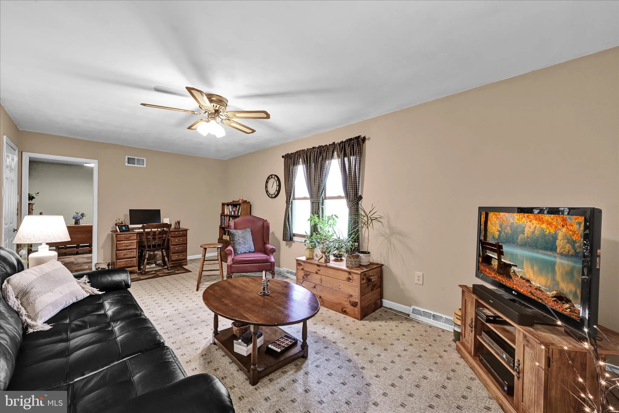 Elizabethtown, Pennsylvania 17022, United States, 4 Bedrooms Bedrooms, ,3 BathroomsBathrooms,Residential,Coming Soon,242653